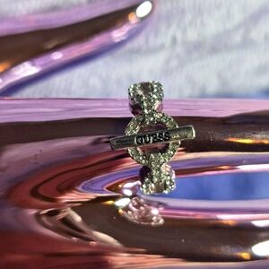 Guess ring